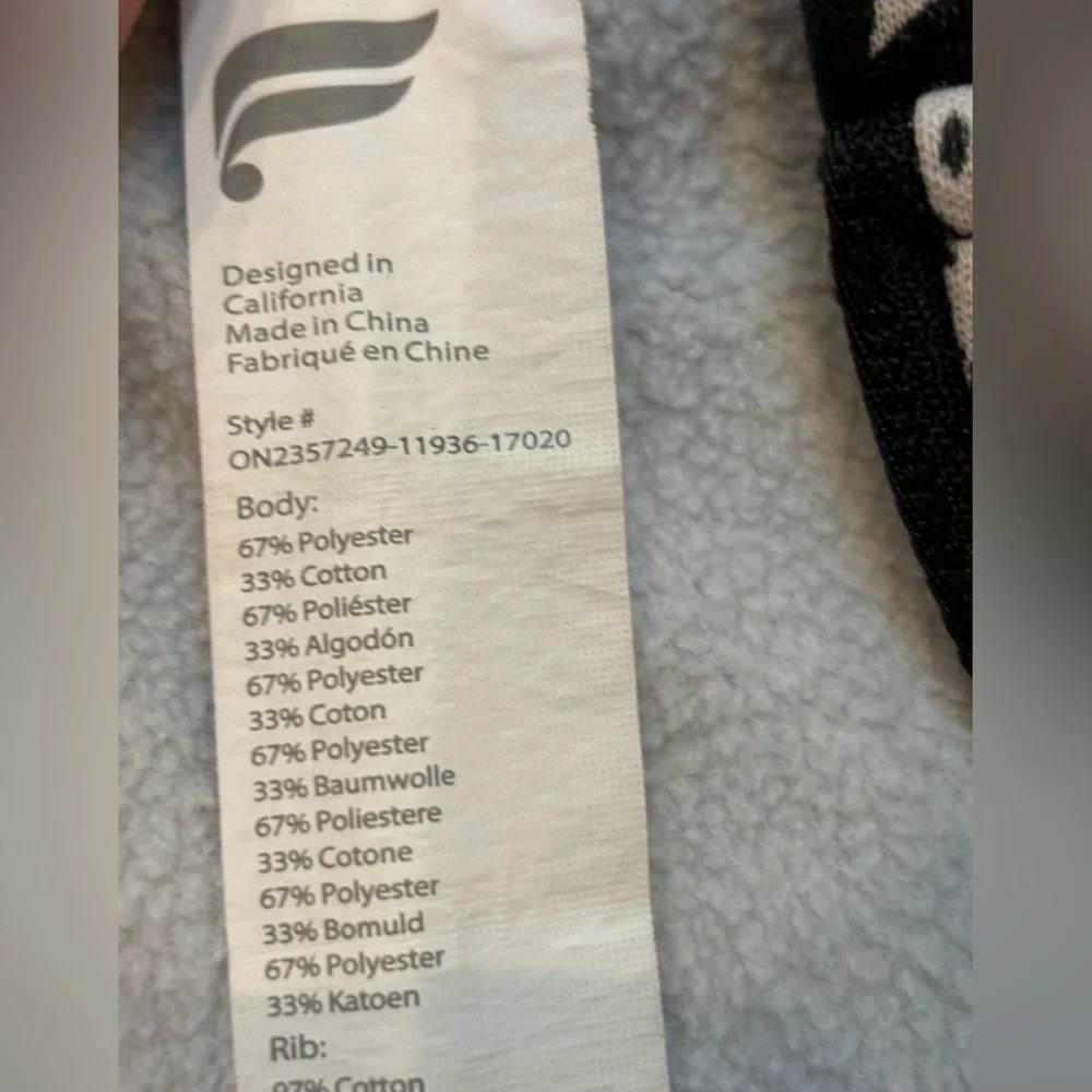 Fabletics Cozy Fleece Hooded Zip Up Onesie with Snowflakes Size XS - Picture 5 of 5